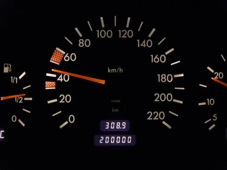 speedometer-4781_1280